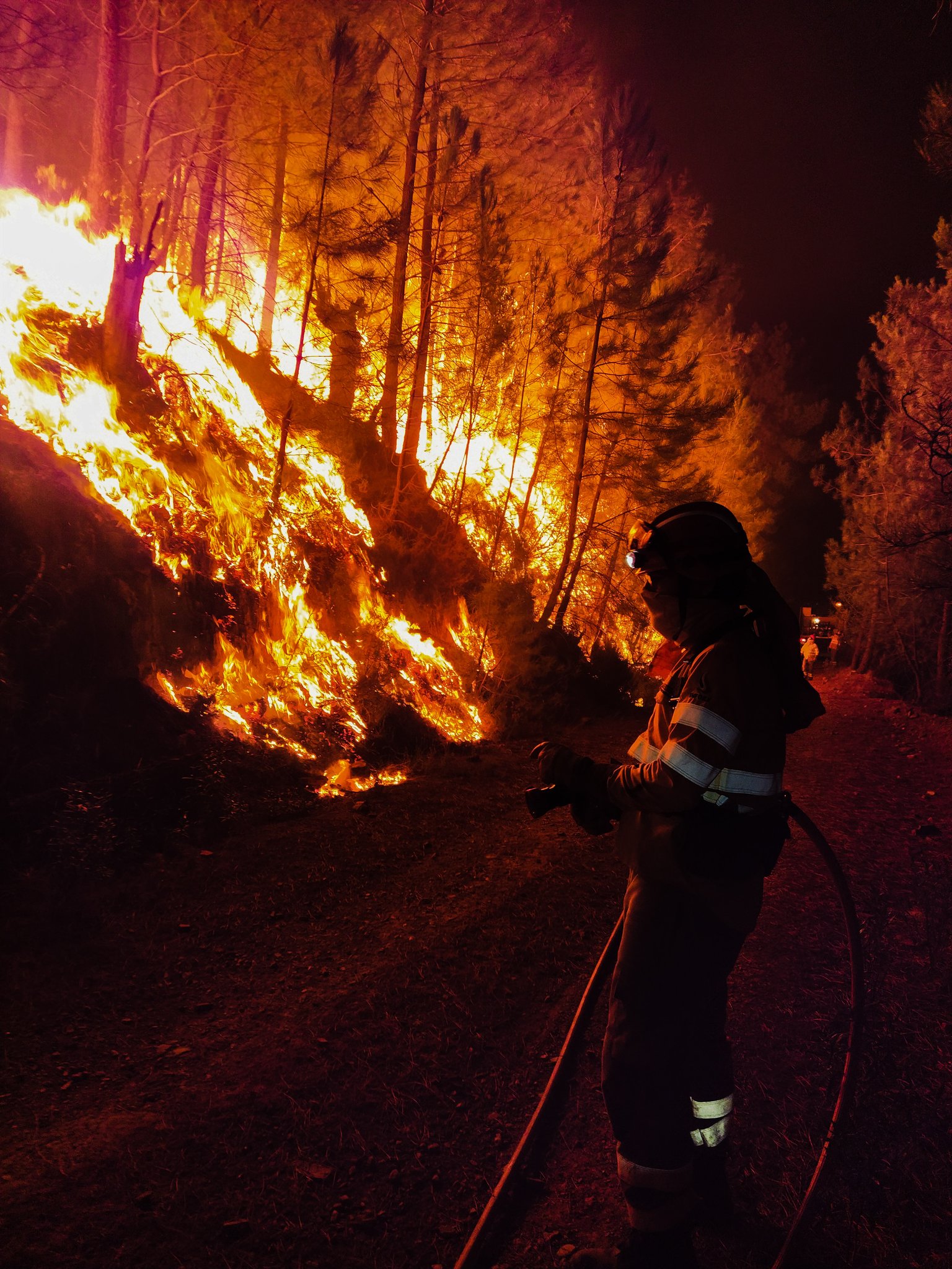 Imágenes del incendio en Las Hurdes