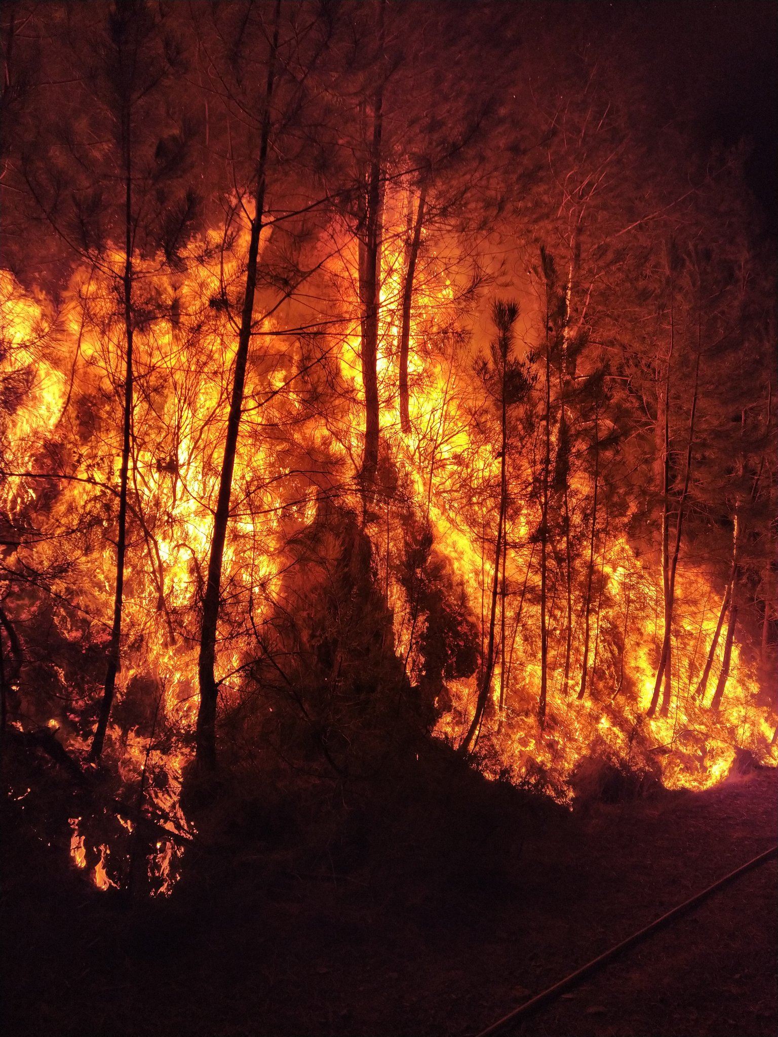 Imágenes del incendio en Las Hurdes