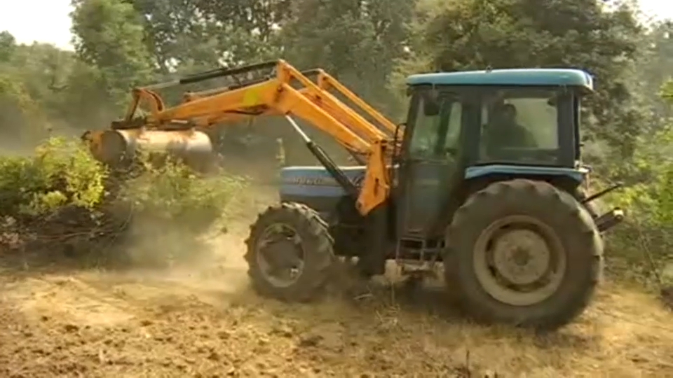 Tractor en Santa Cruz de Paniagua