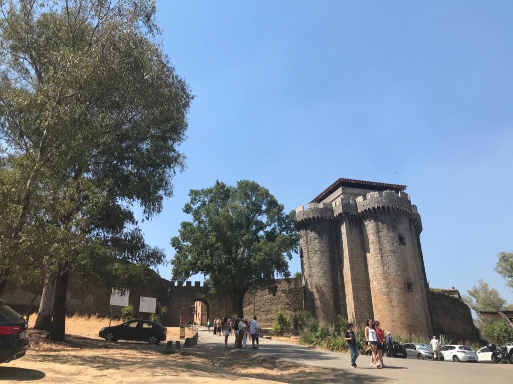 Entrada a la villa de Granadilla