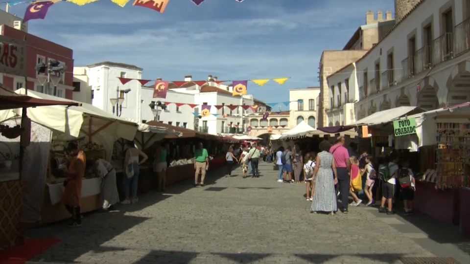 Mercado árabe instalado en la Plaza Alta