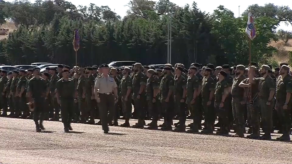 Parte desde Badajoz un segundo contingente de la Brigada Extremadura XI con destino a Valencia