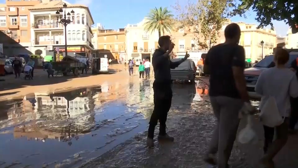 Mérida envía otros seis efectivos más de la Policía Local con varios drones a Valencia