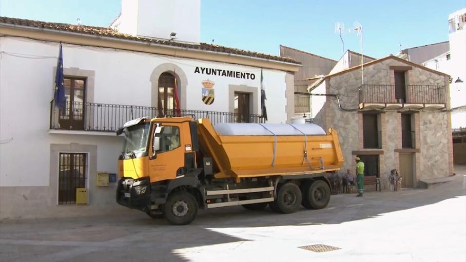 Camión cisterna en Barrado