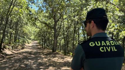 Rescatan a dos jóvenes senderistas perdidos en una ruta cerca de San Martín de Trevejo