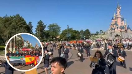 La banda municipal de música de Campanario desfila en Disneyland París