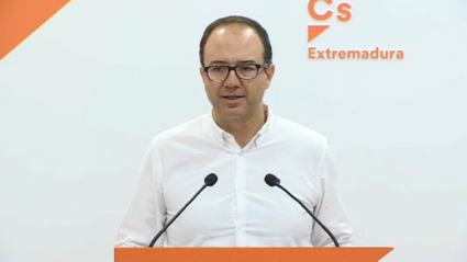 Cayetano Polo, en la sede de Ciudadanos Extremadura