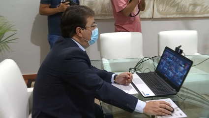 Fernández Vara en la videoconferencia con el los presidentes autonómicos y Pedro Sánchez