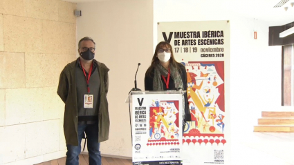 Toñi Álvarez y Marce Solís, directores de la Muestre Ibérica de Artes Escénicas durante la presentación de la V edición