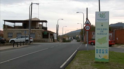 Entrada al pueblo de Higuera de Albalat