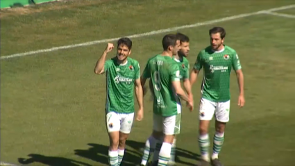 José Ramón, del Cacereño, celebrando el gol