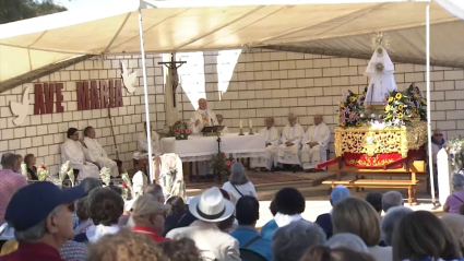 La Velá virgen de las cruces