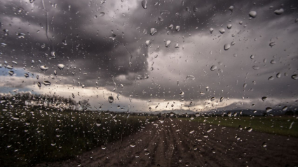 conducción con lluvia intensa