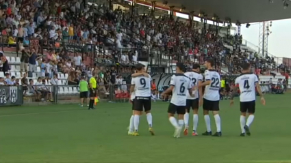 Celebración gol Chuma con el Mérida