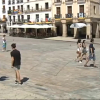 Turistas en la Plaza Mayor de Cáceres