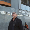 Juan Carlos Martos en el Hospital 'San Pedro de Alcántara' donde trabaja.