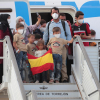 n nuevo avión procedente de Dubái con 292 personas evacuadas desde Afganistán a su llegada este miércoles a la Base Aérea de Torrejón de Ardoz (Madrid), donde han sido recibidos por la ministra de Defensa, Margarita Robles, y el jefe de Estado Mayor de la Defensa (JEMAD), Teodoro E. López Calderón.