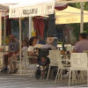 Imagen de pacenses en una terraza de Badajoz