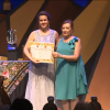 Esther Merino recibe premio en el festival de las minas de La Unión