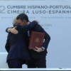 Abrazo entre Sánchez y Costa en la XXXII Cumbre Hispano-Portuguesa