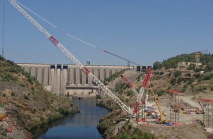 Obras del nuevo puente de Alcántara