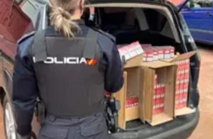 Detenido en Badajoz un hombre con 3.000 cajetillas de tabaco en su coche