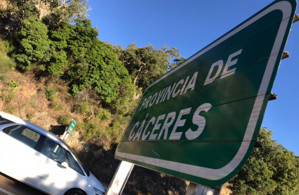 Carteles de cambio de provincia en la carretera