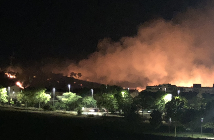 Incendio en el Cerro de los Pinos de Cáceres