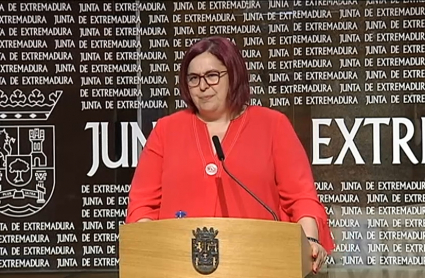 Begoña García Bernal durante una rueda de prensa