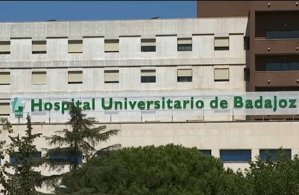 fachada hospital universitario de badajoz