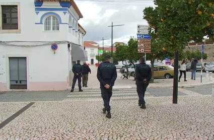 La Guardia Nacional Republicana controla en Borba (Portugal) que se cumpla el toque de queda