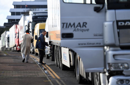 Camiones bloqueados en Dover