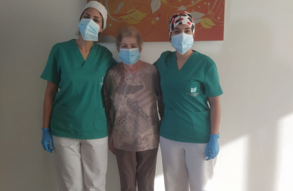 Terapeuta ocupacional Isela Sanabria, Ana Llerena  y la fisoterapeuta Luisa García. Hospital Casa Verde  Mérida.