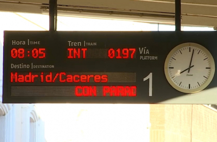 Panel electrónico en la estación de Cáceres
