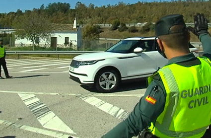 La Guardia Civil en un control de cierre perimetral