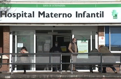 Fachada del Hospital Materno Infantil de Badajoz