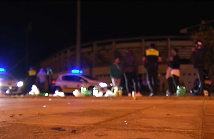 Control policial durante la celebración de un 'botellón' en Badajoz