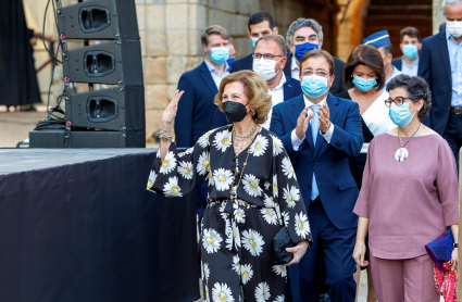 La reina Sofía a su llegada a un concierto organizado por el grupo de Ciudades Patrimonio de la Humanidad de España