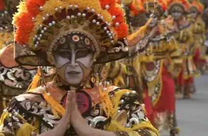 Desfile de comparsas en Badajoz