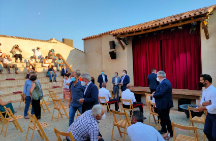 Inauguración del nuevo teatro de corrala