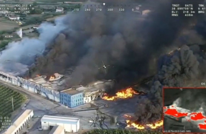 Incendio en la central hortofrutícola cercana a Calamonte