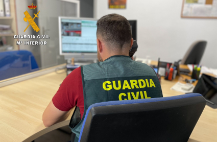 Guardia Civil en un momento de la investigación