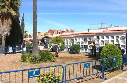 Primeros trabajos de excavación en la fosa común del cementerio viejo de Badajoz 