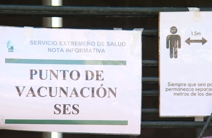 Cartel informativo en un centro de vacunación de la región