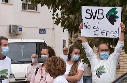Protestantes solicitando el mantenimiento del SVB en Cilleros