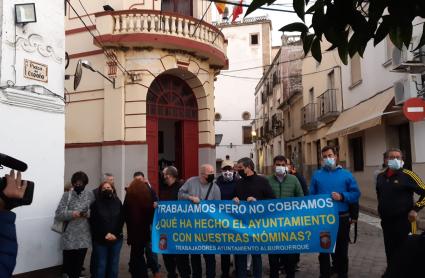 Protesta en el Ayuntamiento de Alburquerque