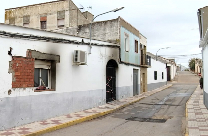 Casa incendiada en Arroyo de San Serván