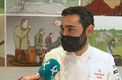 Imagen del chef extremeño Alejandro Hernández en FITUR 