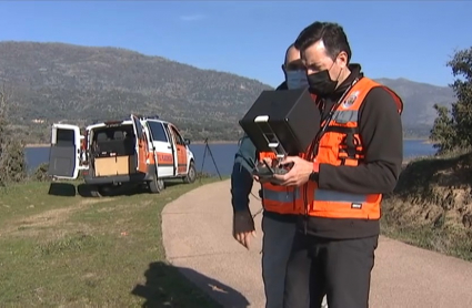 Protección Civil busca con dron