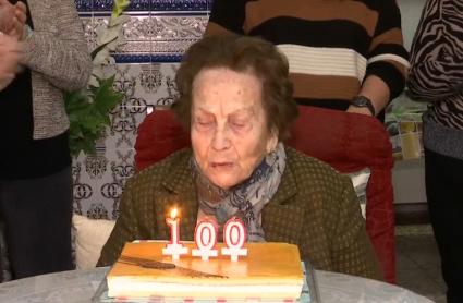 Carmen Iglesias, la abuela centenaria de Medina de las Torres